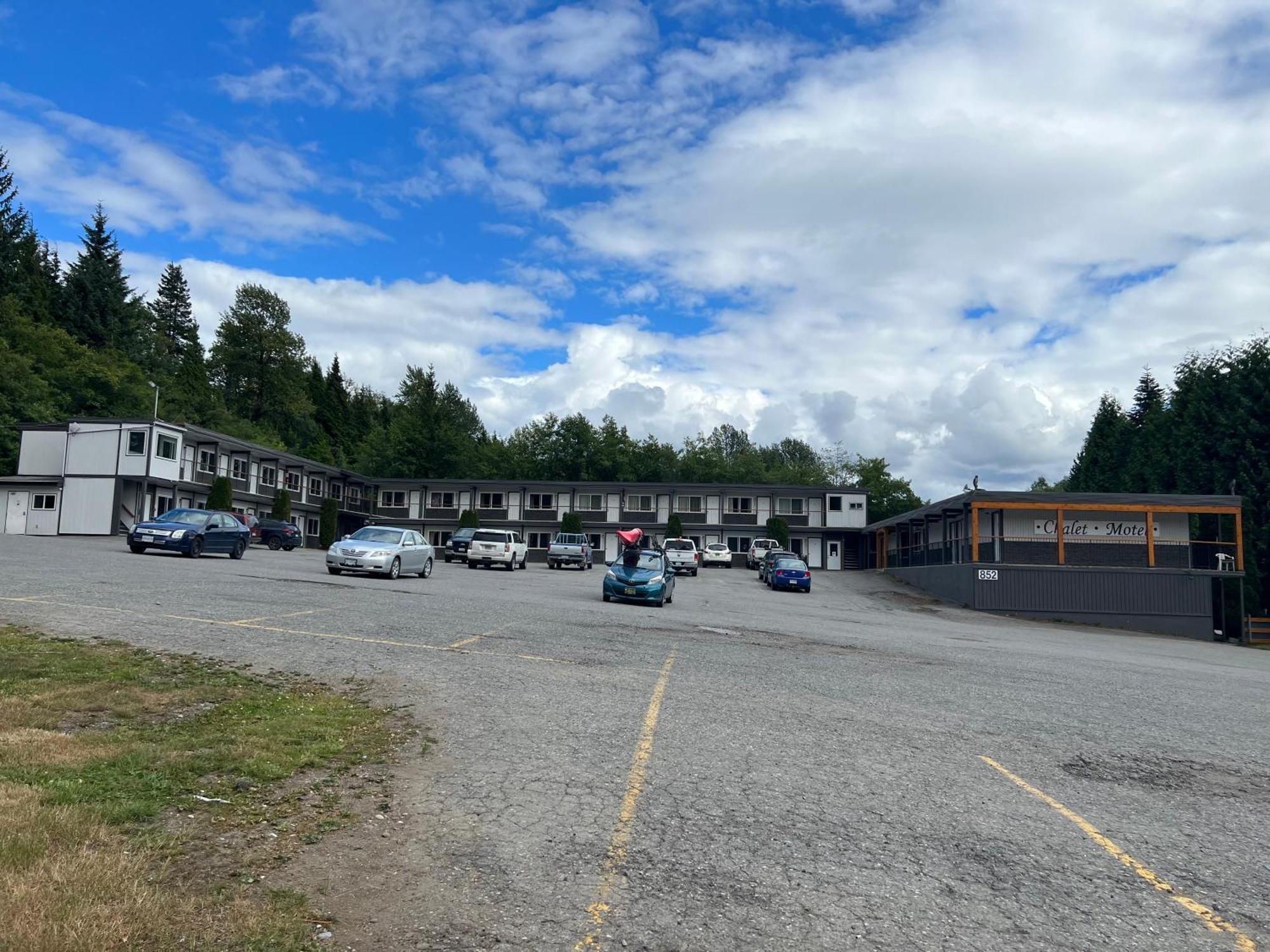 Chalet Inn Kitimat Zewnętrze zdjęcie