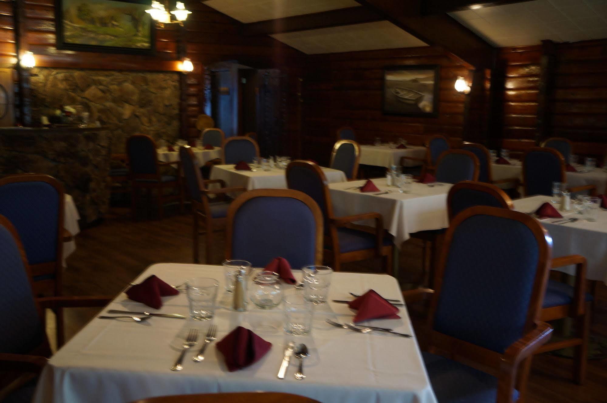 Chalet Inn Kitimat Zewnętrze zdjęcie